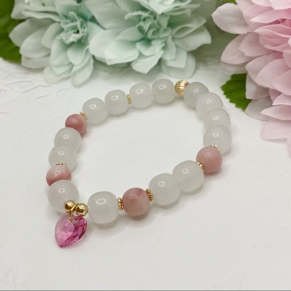 Nature White Jade Bracelet - Picture 3 of 10